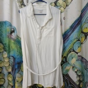 Oh, Mama sleeveless button 🔘 shirt